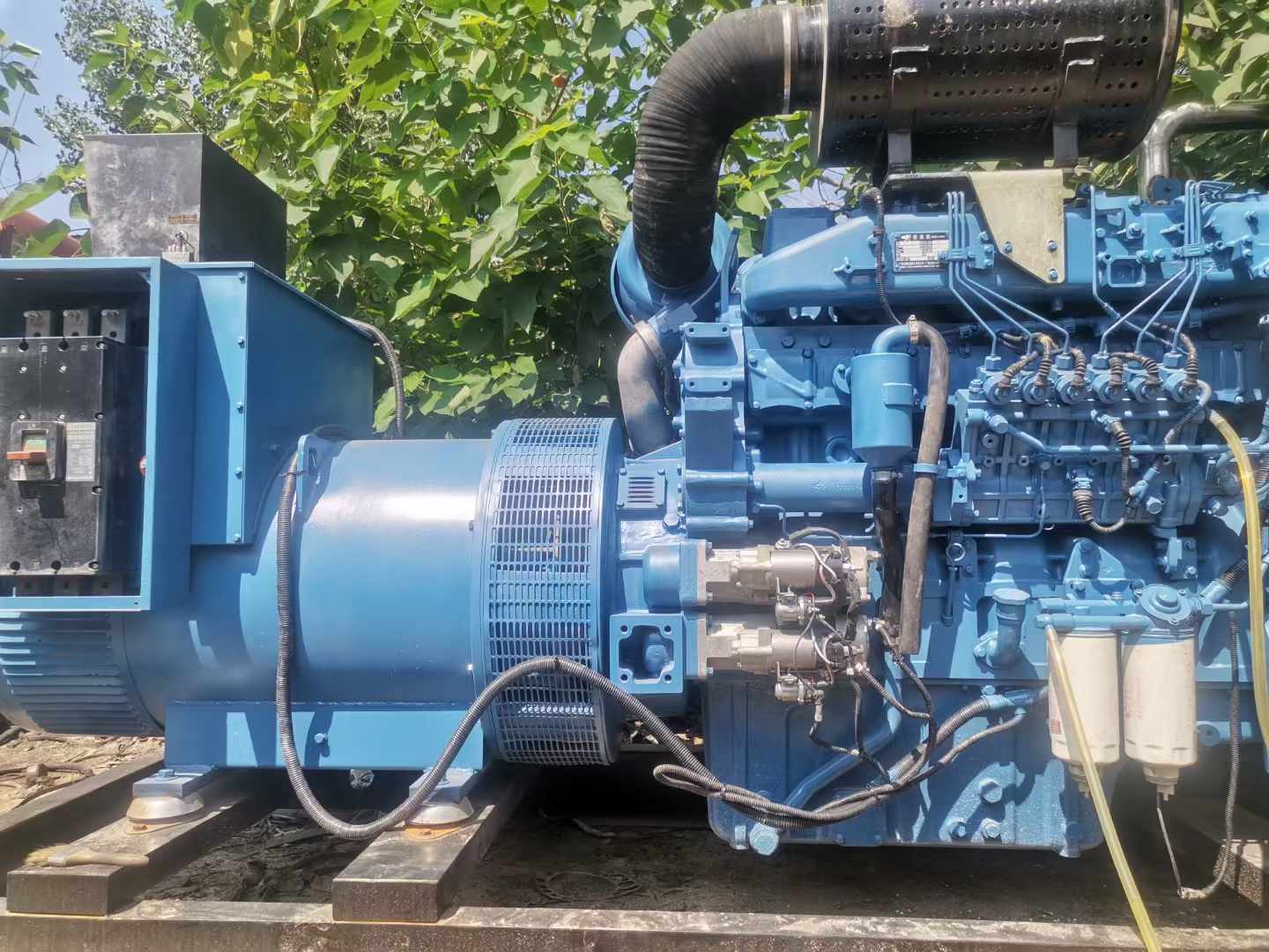 四平详细说明降低 800kW 柴油发电机输出电流波动的方法