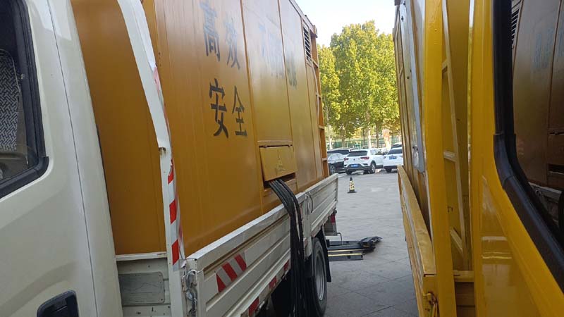四平如何判断柴油发电机组和UPS电源的切换时间是否符合要求？